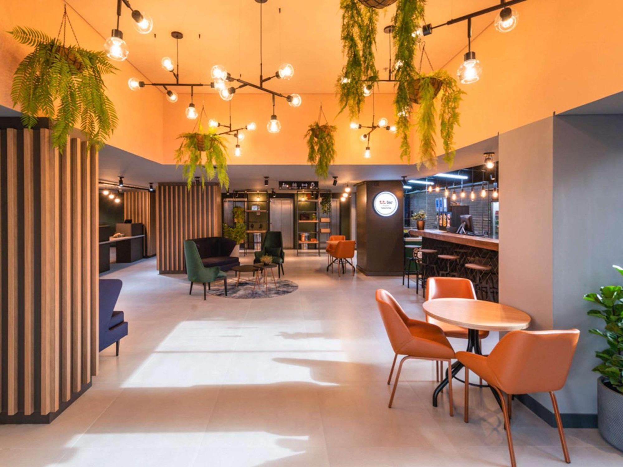 Ibis Curitiba Batel Hotell Eksteriør bilde