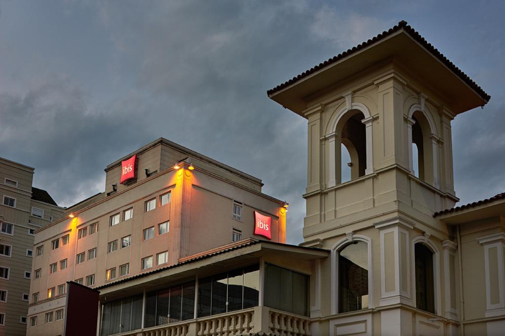 Ibis Curitiba Batel Hotell Eksteriør bilde